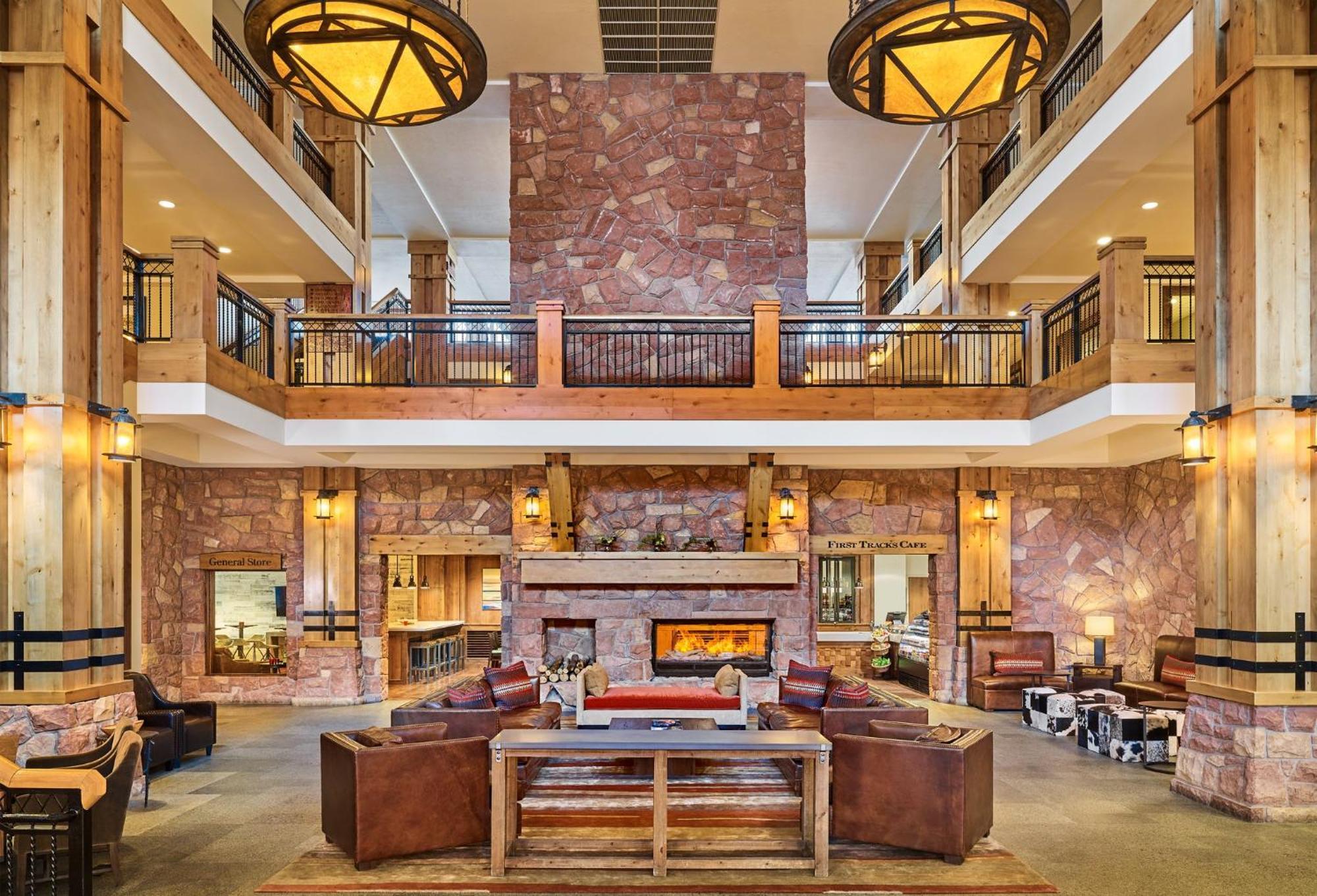 Grand Summit Lodge By Park City - Canyons Village エクステリア 写真